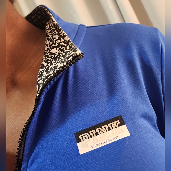 Pink Victoria Secret top - Picture 2 of 3